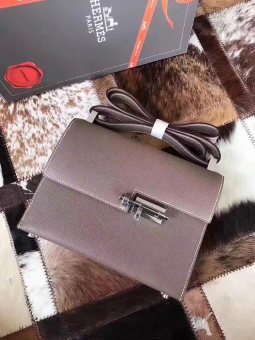  HERMES EPSOM VERROU SHOULDER BAG in beige