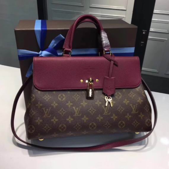  Louis Vuitton Monogram coated canvas Venus Raisin