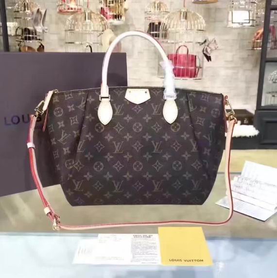  Louis Vuitton TURENNE MM