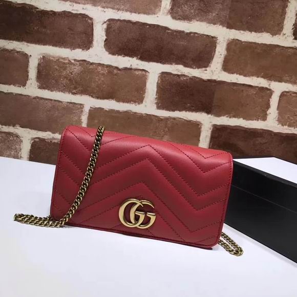  Gucci GG Marmont  mini bag red