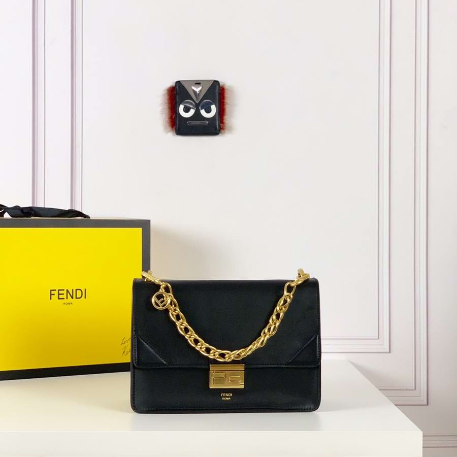  KAN U Black leather bag