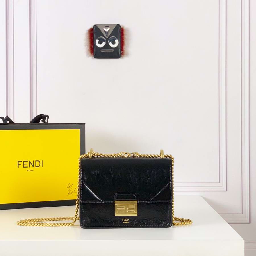  KAN U MINI Black leather bag