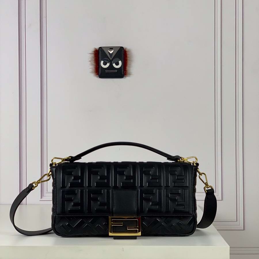  BAGUETTE Black leather bag Large