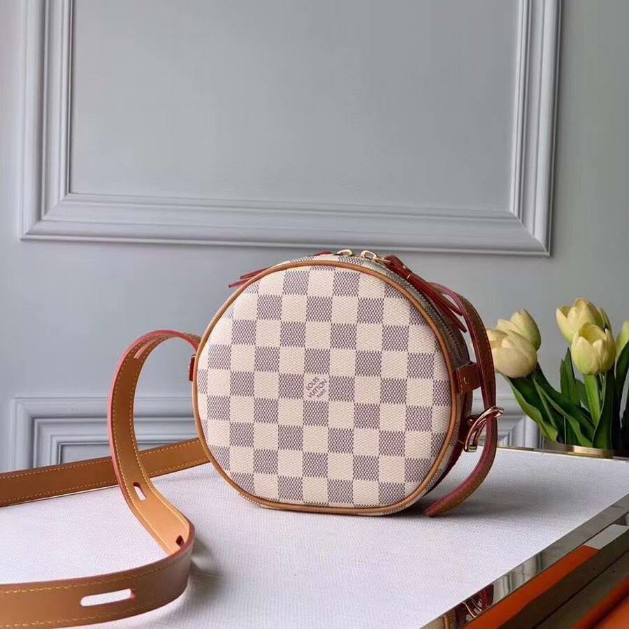  BOITE CHAPEAU SOUPLE PM