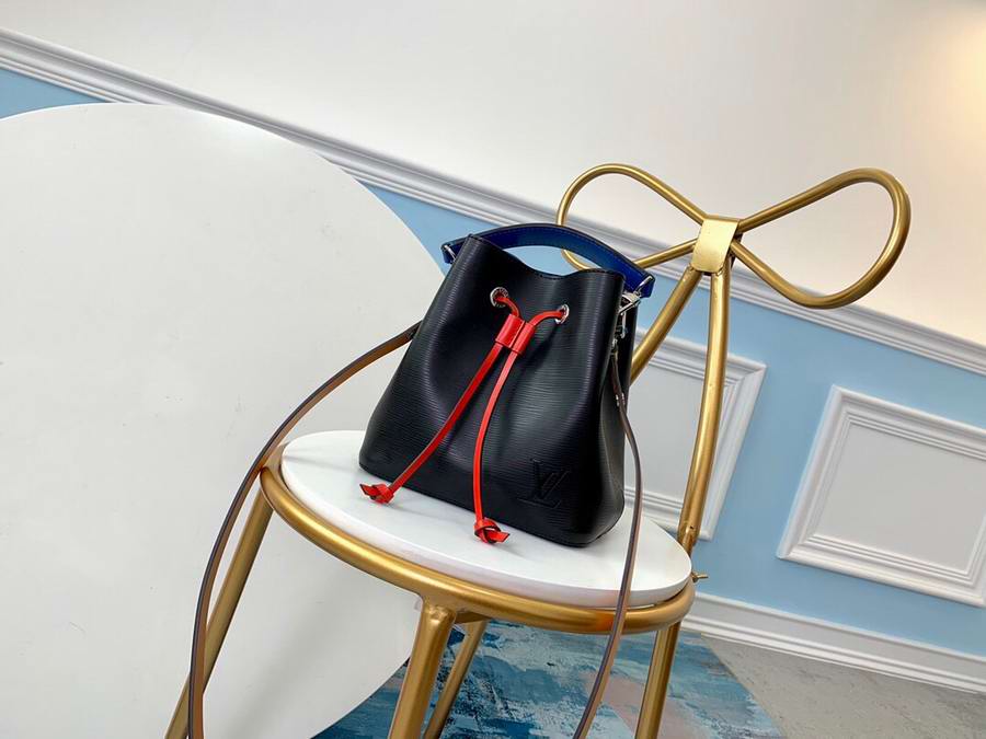  N&Eacute;ONO&Eacute; BB