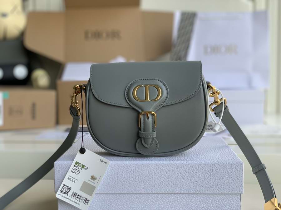  SMALL DIOR BOBBY BAG