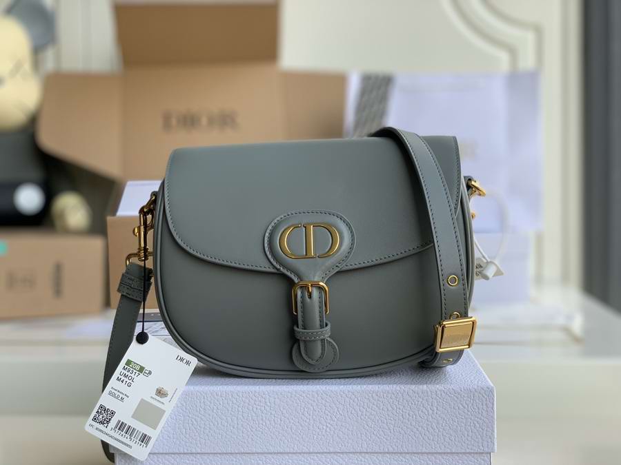  MEDIUM DIOR BOBBY BAG