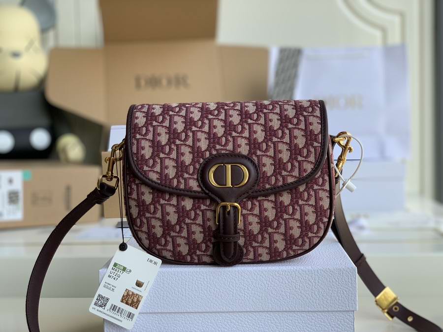  MEDIUM DIOR BOBBY BAG