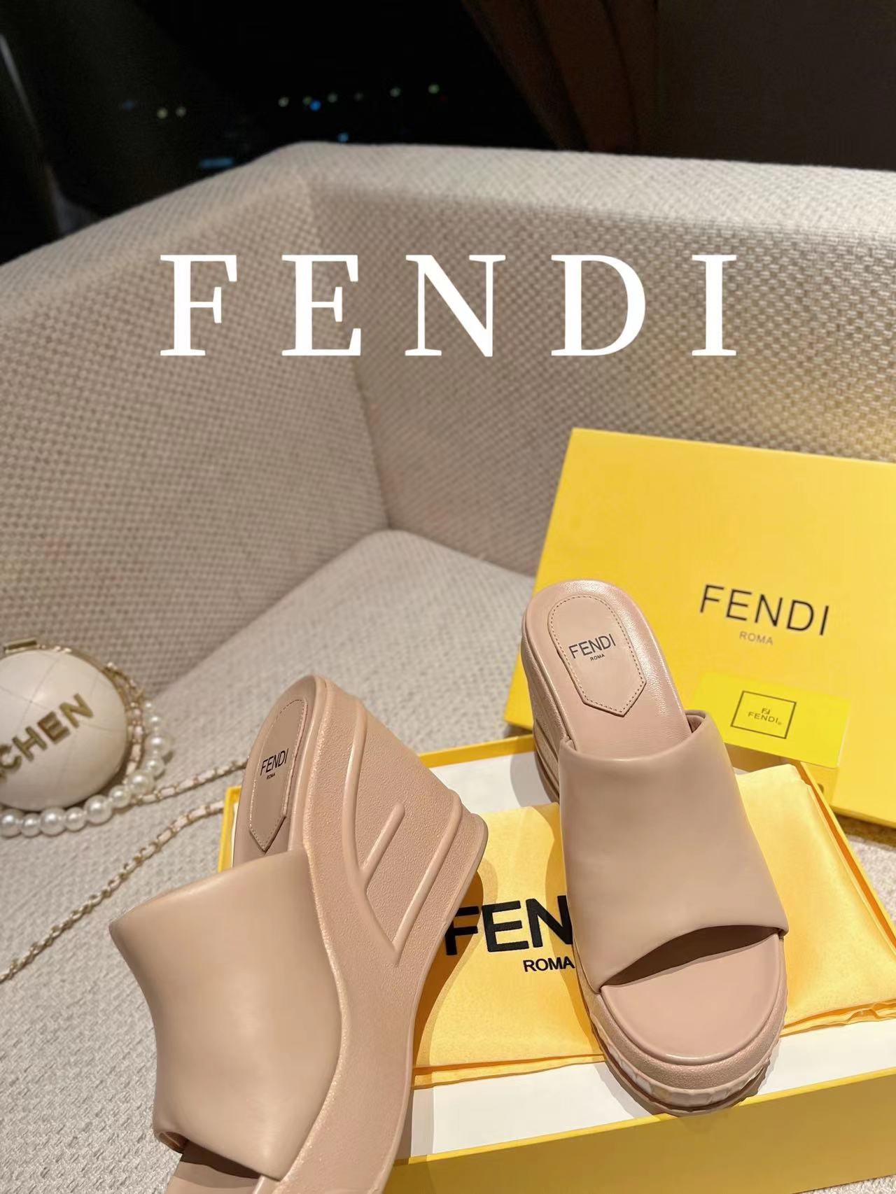  FENDI002
