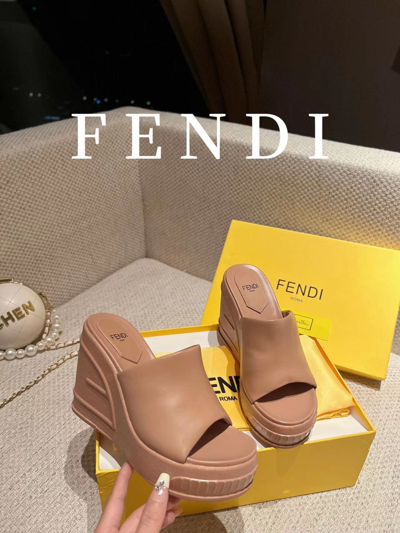  FENDI006