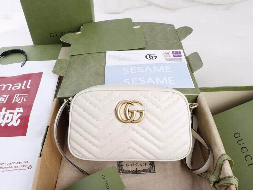  GG Marmont small shoulder bag
