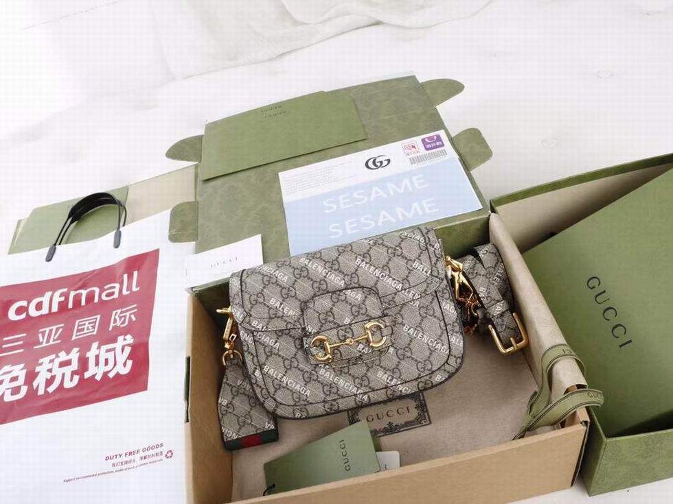  Gucci Horsebit 1955 mini bag