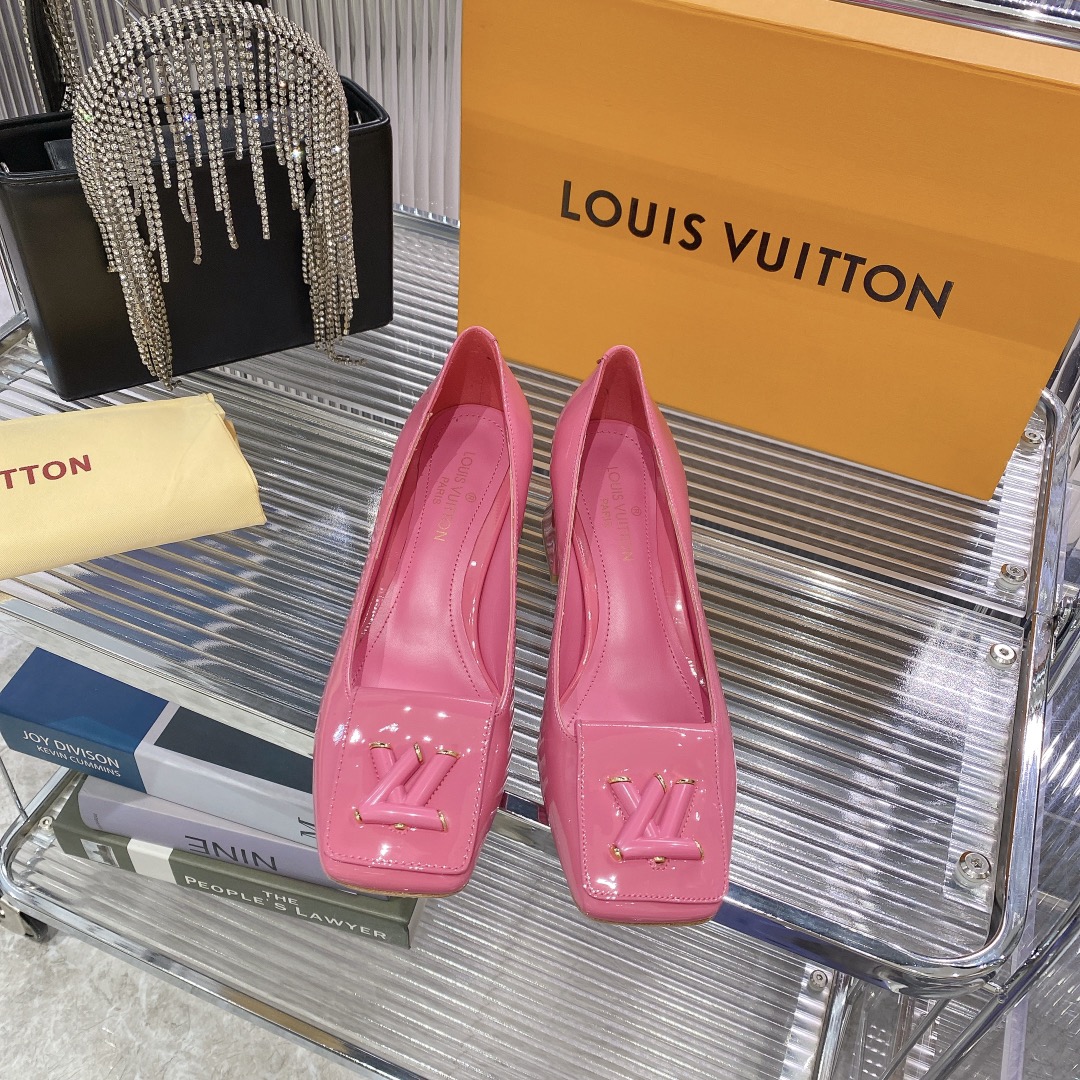  Louis Vuitton086
