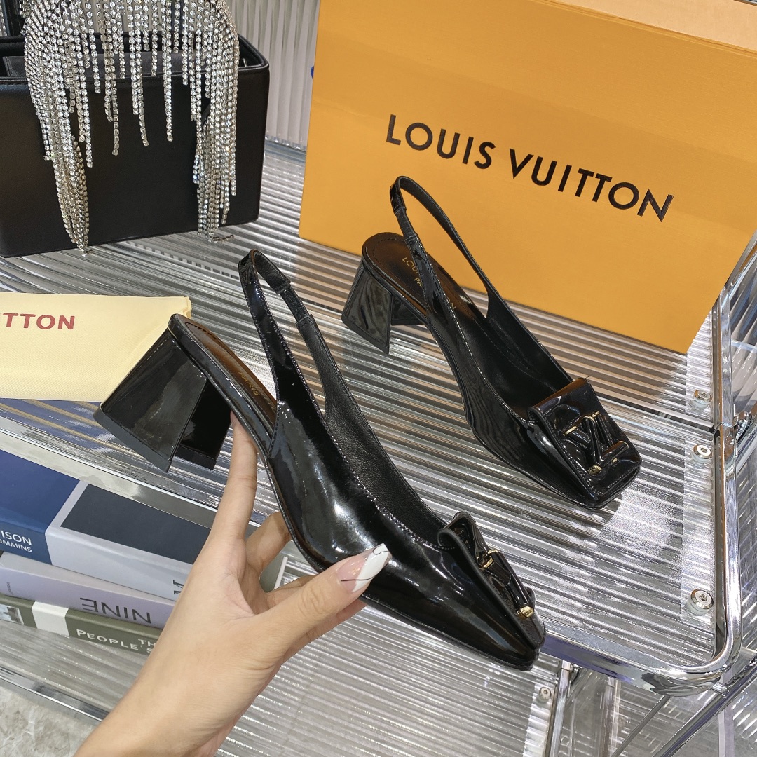  Louis Vuitton102