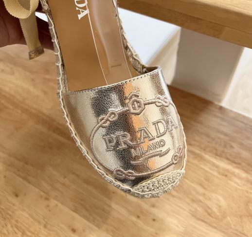  Prada028