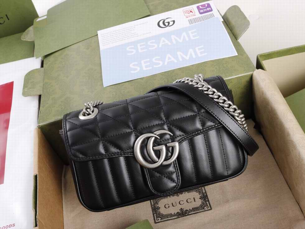  GG Marmont mini shoulder bag