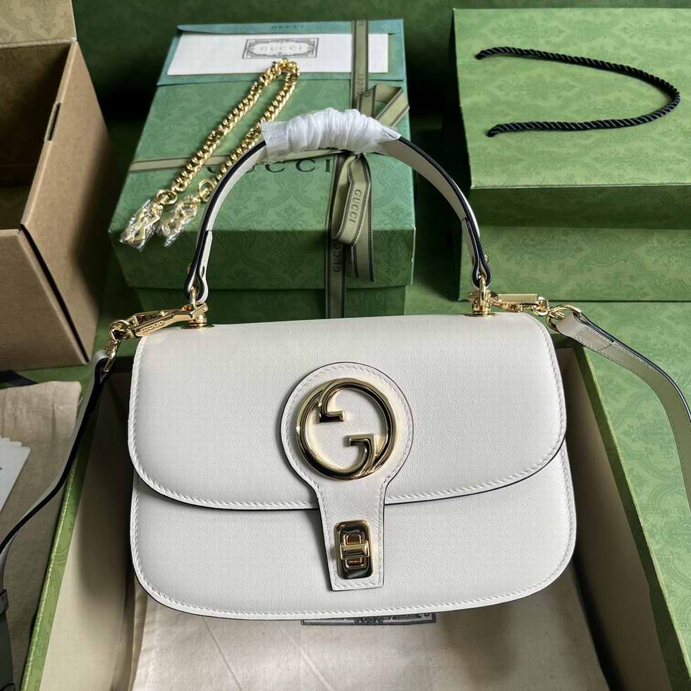  Gucci Blondie top-handle bag