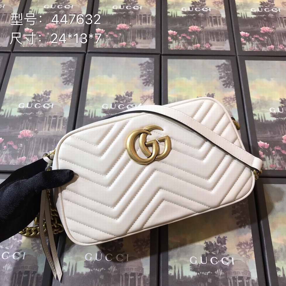  GG Marmont matelasse shoulder bag