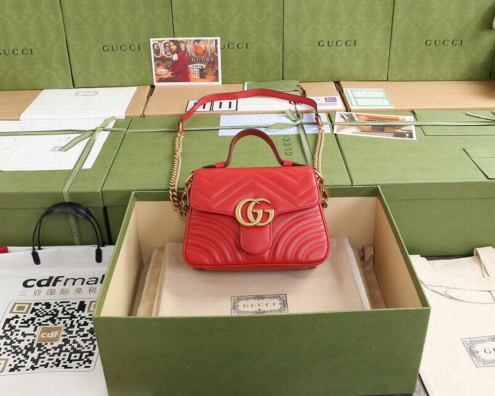  GG Marmont mini top handle bag