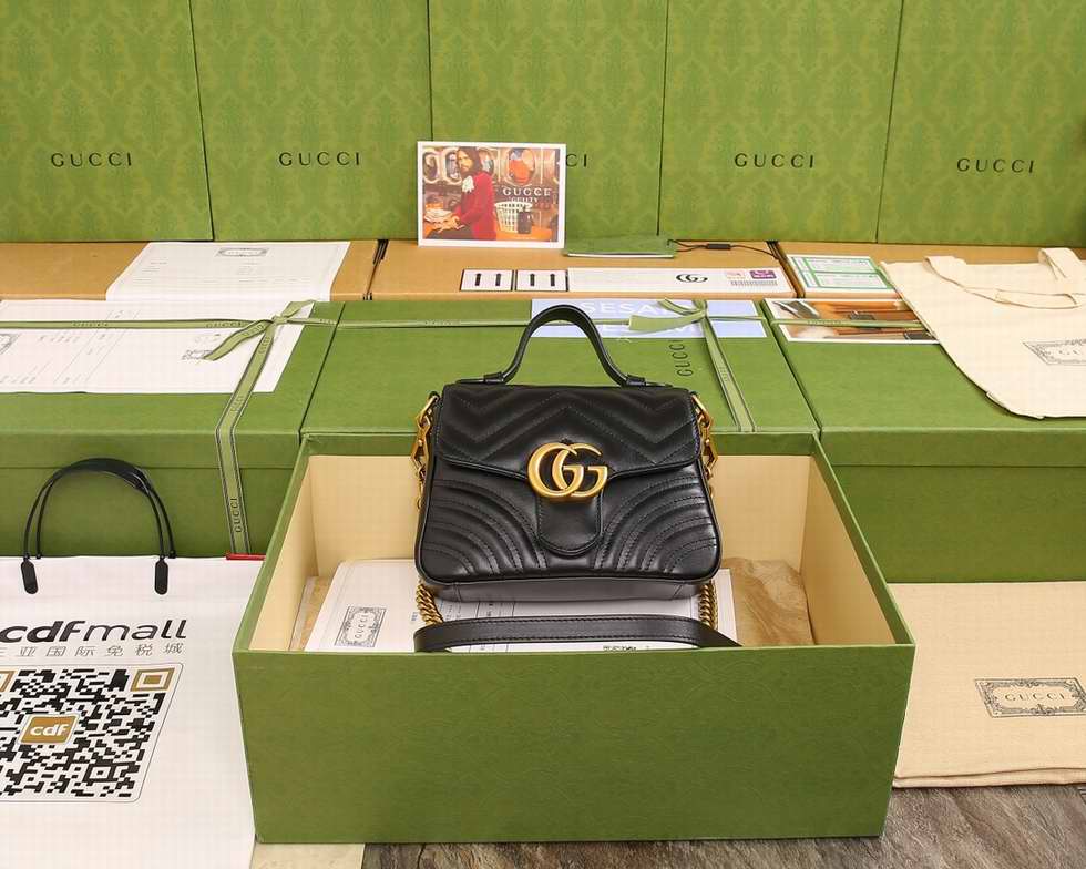  GG Marmont mini top handle bag