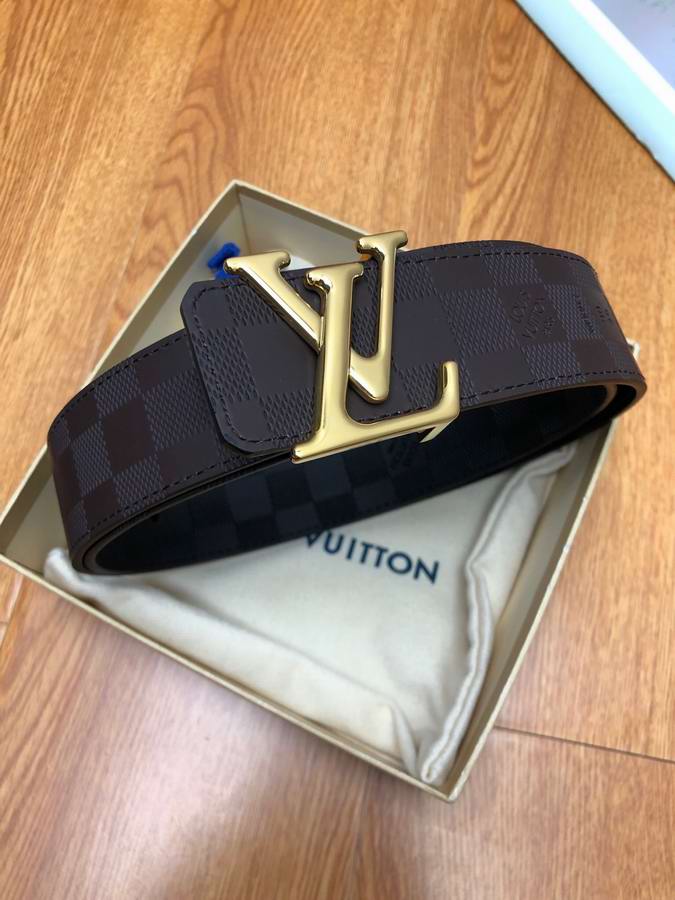  Louis Vuitton Belts031