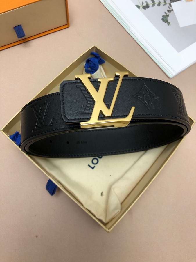  Louis Vuitton Belts049