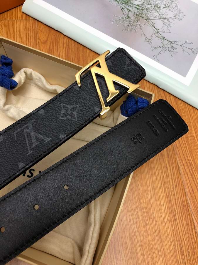  Louis Vuitton Belts054