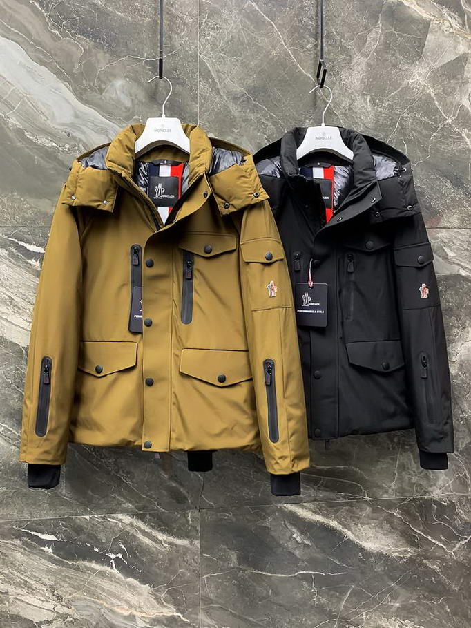  Men Burberry DownJackets011
