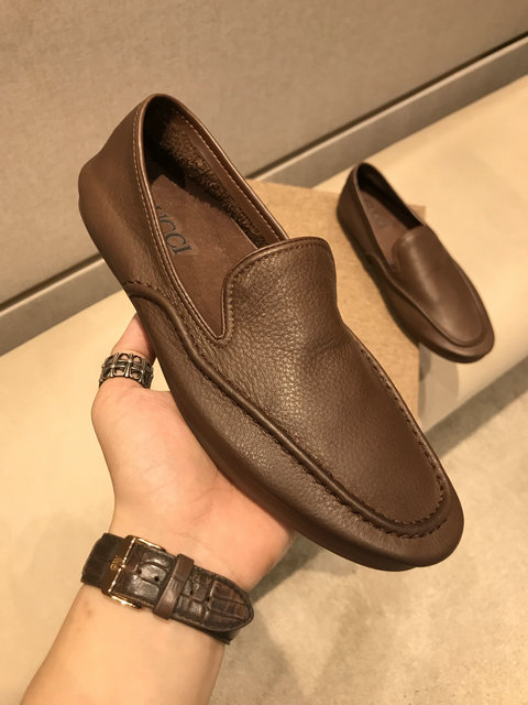  Men Gucci shoes 043