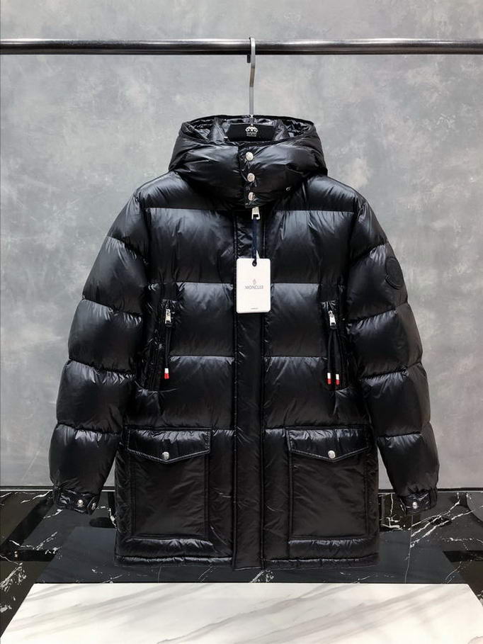 Men Moncler DownJackets024