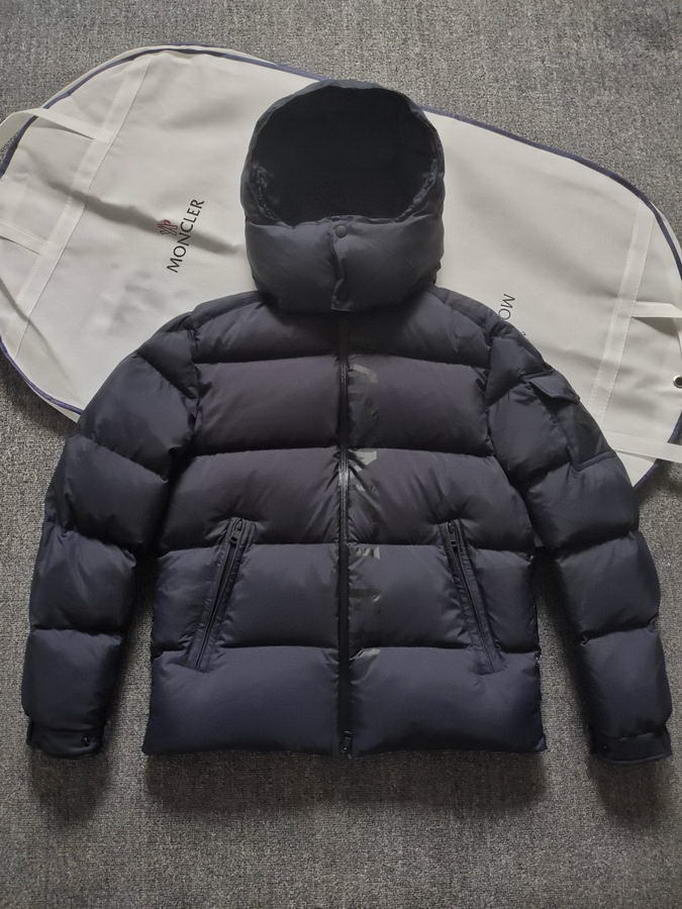  Men Moncler DownJackets063