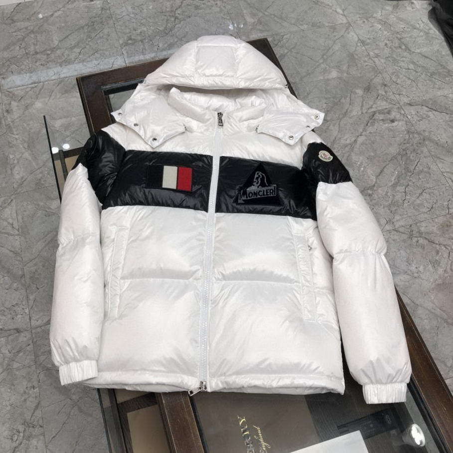  Men Moncler DownJackets065