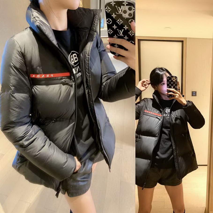  Women Prada Down Jackets020
