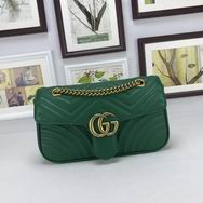 Gucci GG Marmont matelasse shoulder bag Green leather 