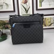 Gucci GG print flat messenger black 
