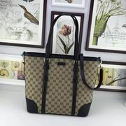 Gucci GG Supreme tote black leather
