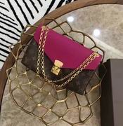 Louis Vuitton POCHETTE METIS Rose