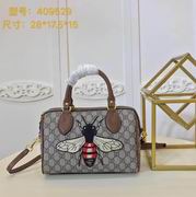 Gucci Bee print GG Supreme top handle bag