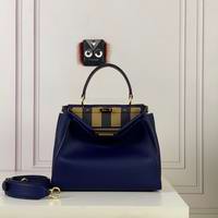 BLUE PEEKABOO ICONIC MEDIUM