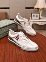 Men Gucci shoes 232