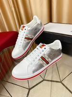 Men Gucci shoes 332